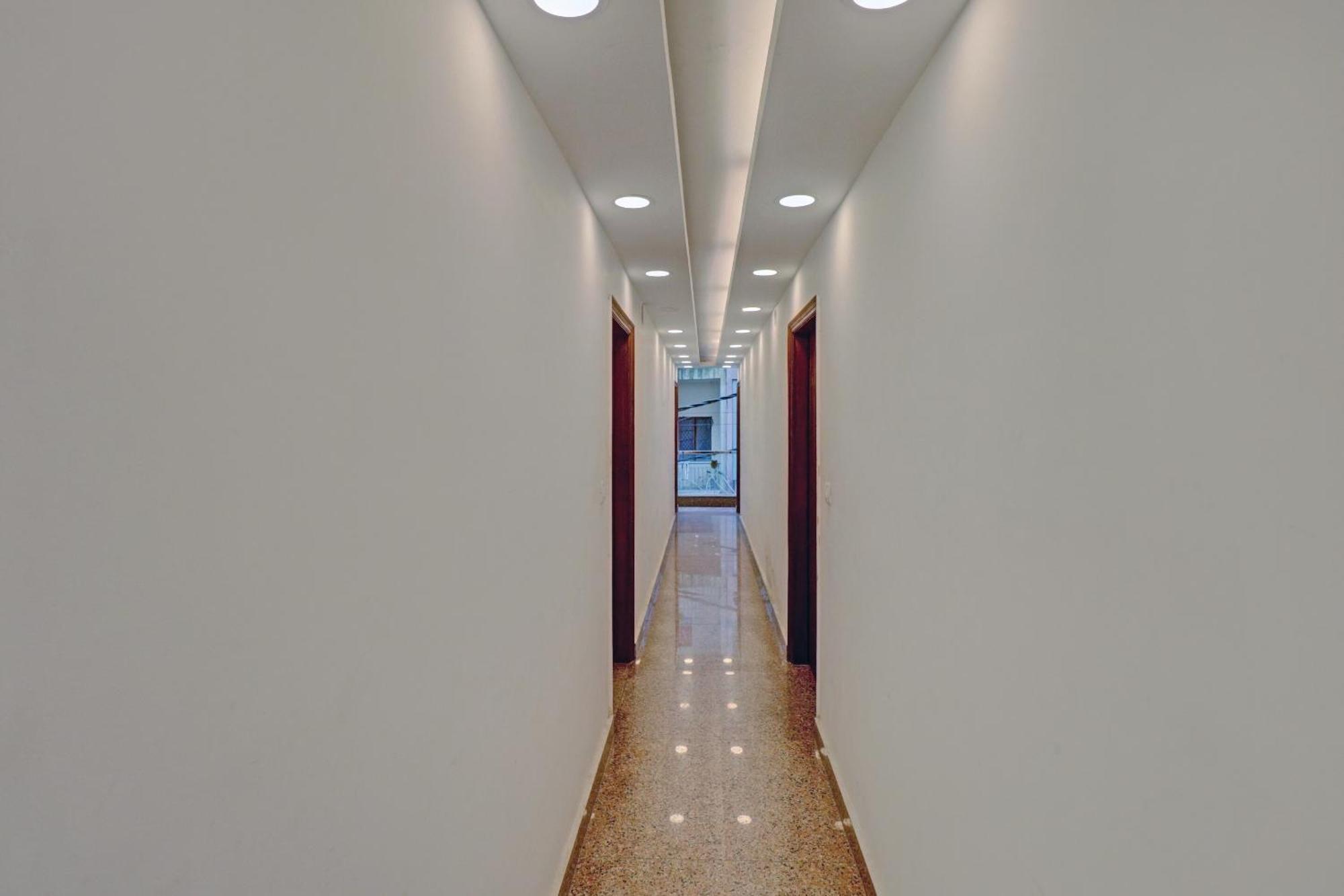 Collection O Spot Light Near Tughlakabad Station Metro Station Hotel Indraprast Exterior photo