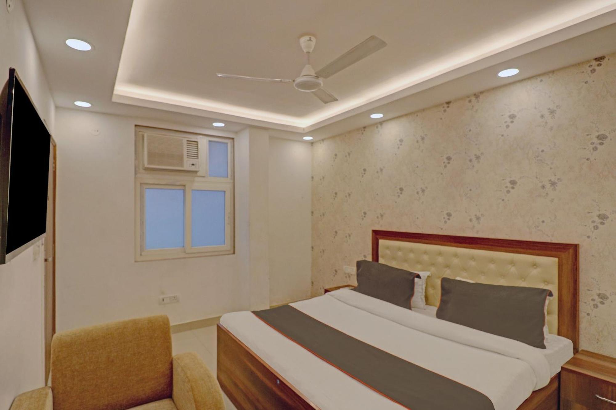 Collection O Spot Light Near Tughlakabad Station Metro Station Hotel Indraprast Exterior photo